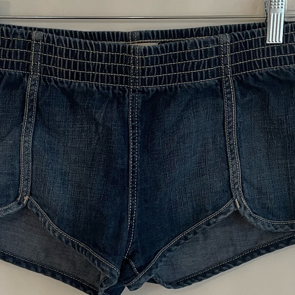 Hollister Dark Wash Denim Short Elastic Waistband S - Picture 3 of 6